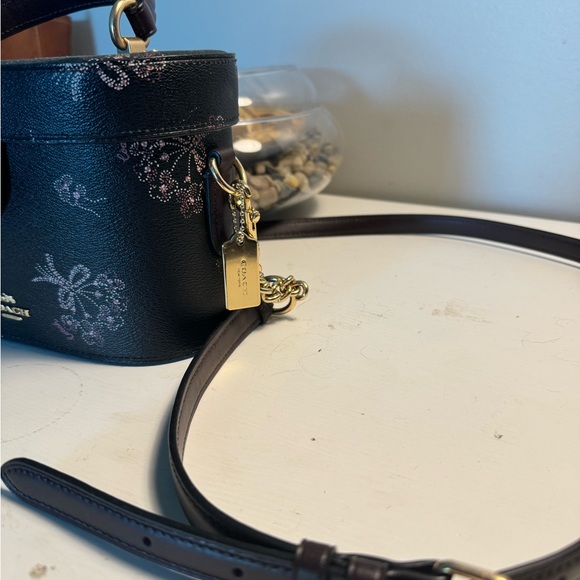 Coach Crossbody Bag - Picture 4 of 4